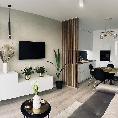 Nowoczesny Apartament Z Garazem Morelova Gdansk Exterior foto