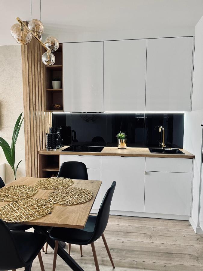 Nowoczesny Apartament Z Garazem Morelova Gdansk Exterior foto