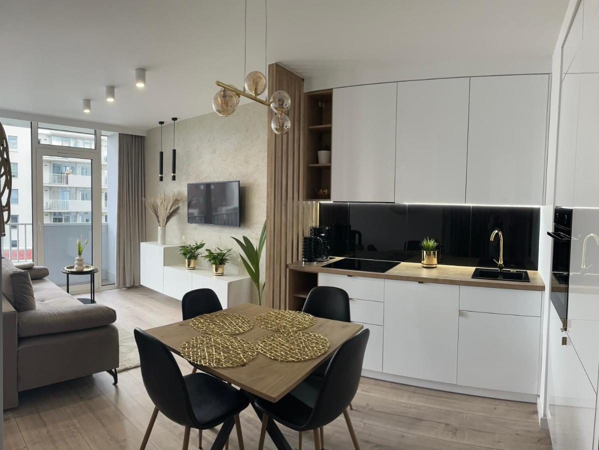 Nowoczesny Apartament Z Garazem Morelova Gdansk Exterior foto